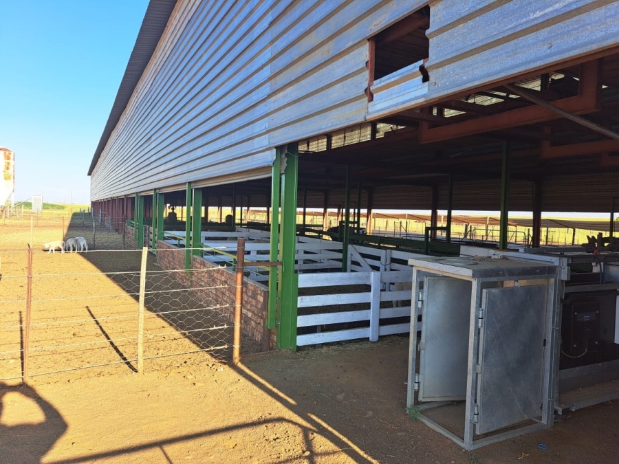 13 Bedroom Property for Sale in Soutpan Free State